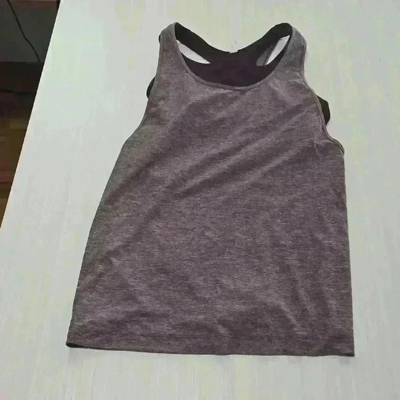 Under Armour Workout shirt and bra in one - medium - burgandy - Picture 1 of 4